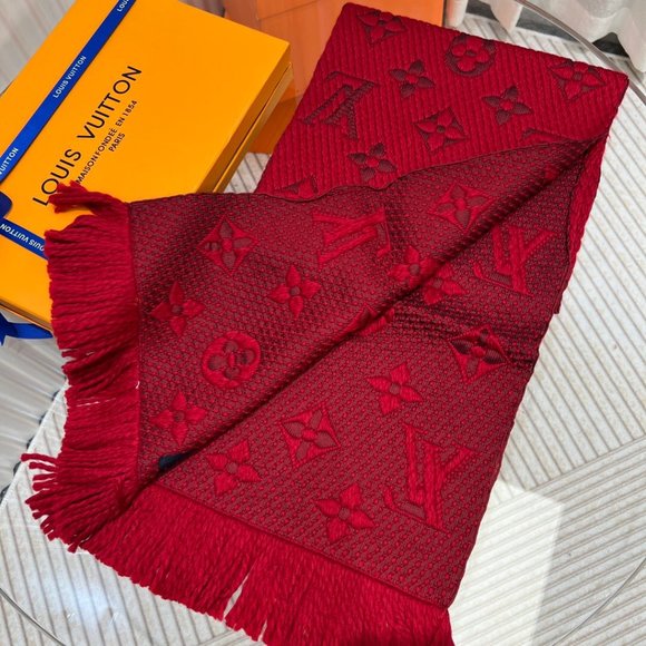 Louis Vuitton Luxury LV Logo and Flowers Red Unisex Scarf - Picture 5 of 5